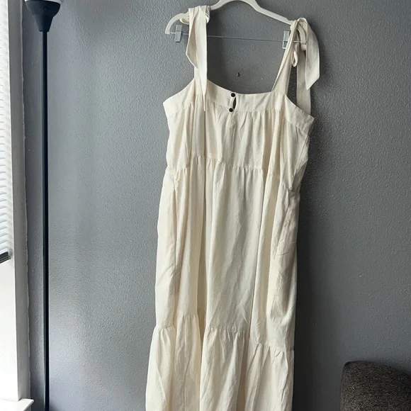 Maelu Cream Sleeveless Dress L - Picture 4 of 4